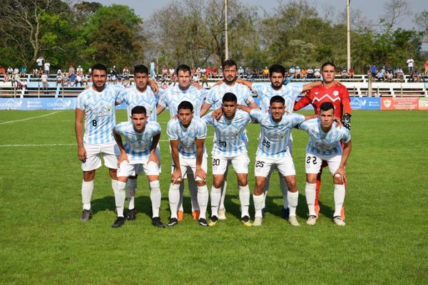 El único líder, en Villarrica - Fútbol - ABC Color