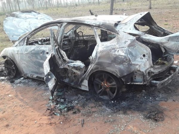 Hallan dos cuerpos calcinados: uno estaba en la valijera