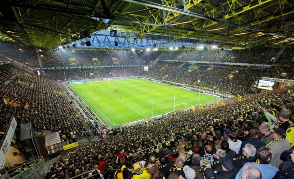 HOY / La Champions se estrena a lo grande en el Signal Iduna Park