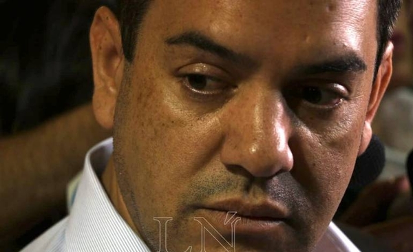 HOY / Friedmann asegura que sí terminó el secundario, pero no hay registros