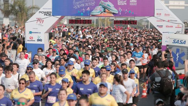 Corrida por la educación