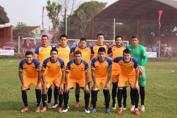 'Mono' Brítez marcó un golazo de chilena en el Nacional B