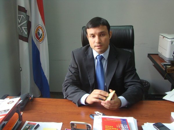 Orden de captura contra ex jugador por ausentarse a juicio por prestación alimentaria - ADN Paraguayo