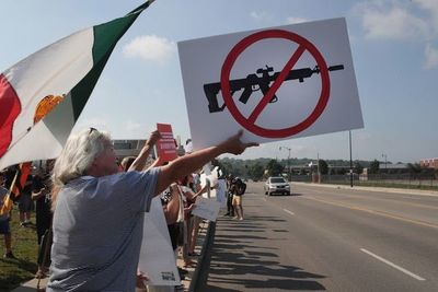 Fabricantes de armas, el actor oculto en la militarización fronteriza en EE.UU. - Mundo - ABC Color