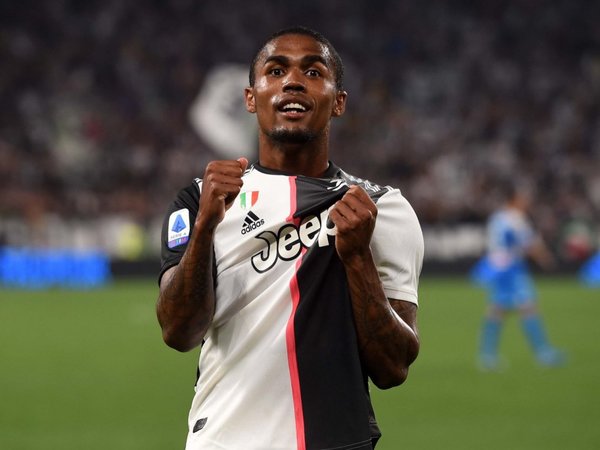 Douglas Costa es baja para Madrid, Pjanic trabaja al margen