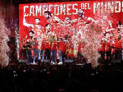 Los campeones del mundo ya están en España