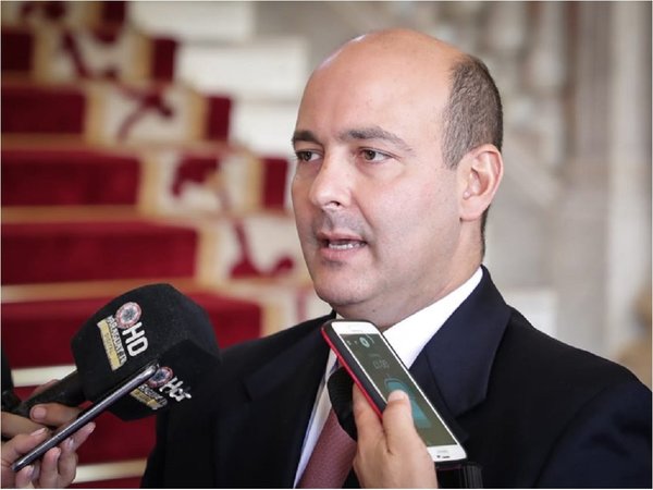 Contraloría solicita informe sobre Agenda Digital a Mitic