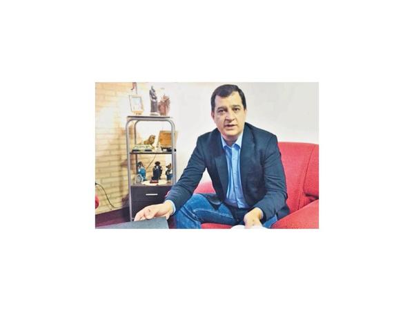 Ministro de Justicia anuncia cambios de viceministros