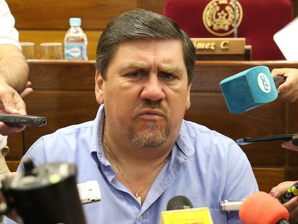 Titular del Congreso rechaza idea de dar 56.000 millones a UNA y el paro universitario tiende a continuar - ADN Paraguayo