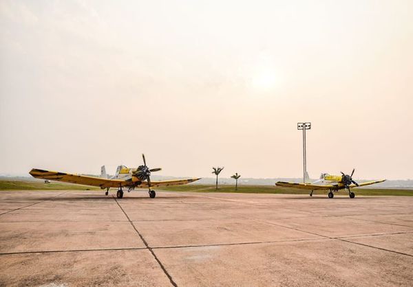 Llegaron al Silvio Pettirossi dos aviones hidrantes que se usarán para combatir incendios en Amambay - Digital Misiones