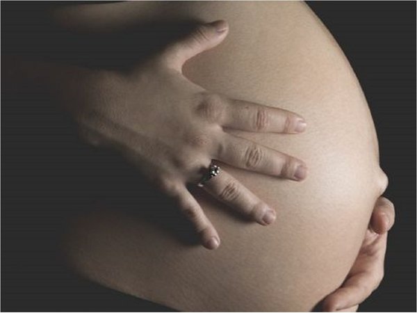 Detectan partículas de carbono negro en placenta de embarazadas