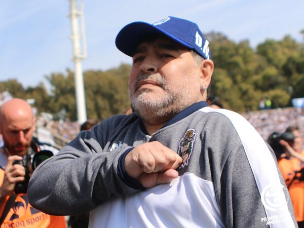 Maradona se ausenta en el entrenamiento de Gimnasia