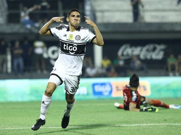 Olimpia encabeza las diferentes tablas del Clausura