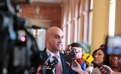 HOY / "Perversos, deshonestos y ladrones", así son en primer anillo de Salud, disparan