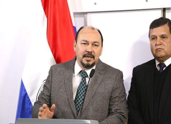Director de Aduanas denuncia intento de atentado