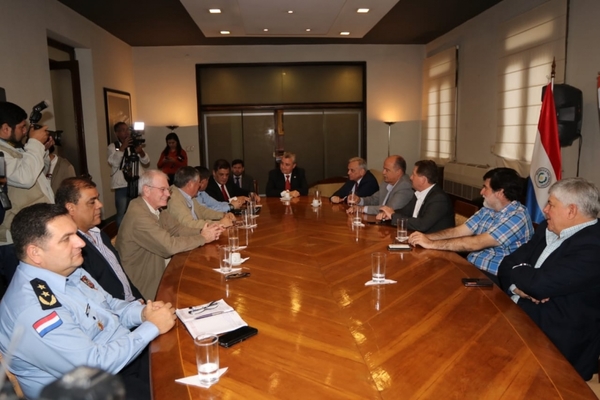Gremios empresariales respaldan gestión del Ministerio del Interior y la Policía Nacional | .::Agencia IP::.