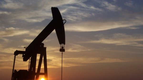 Petróleo de Texas cae 5,7% tras anuncio de vuelta normalidad en Arabia Saudí