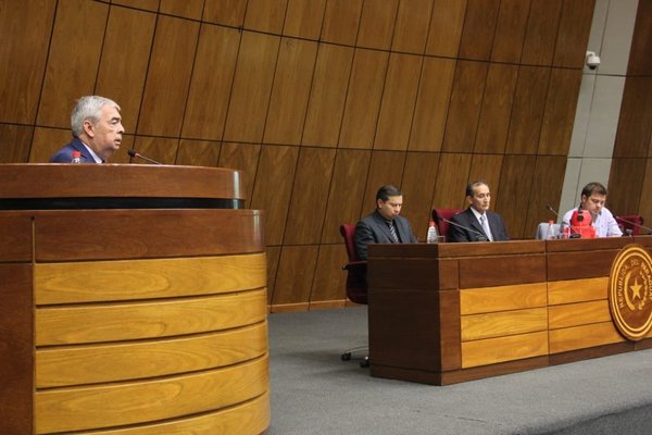 Saguier Caballero: “No rehúyo mi responsabilidad, firmé el acta” - ADN Paraguayo