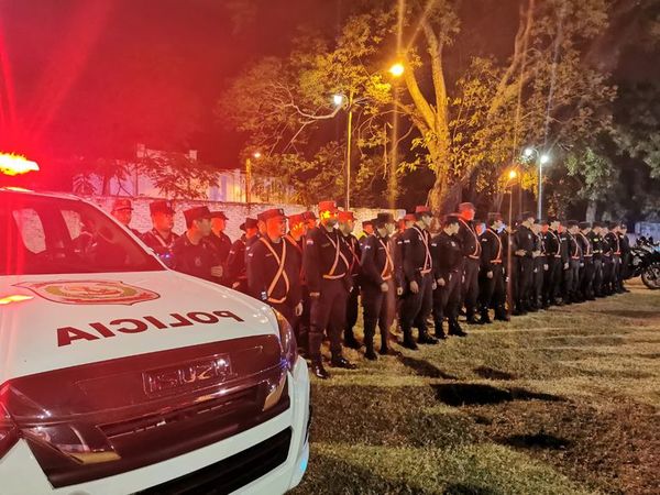 Policía moviliza a más 300 agentes para tratar de revertir imagen de “brazos caídos” e inseguridad - Nacionales - ABC Color