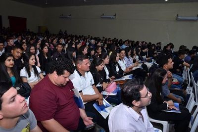 Ombosako’i mbohapyha edición seminario universitario Karapeguápe - ABC Remiandu - ABC Color