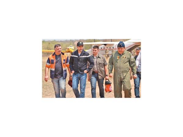 Abdo fue al Chaco por tercera vez ante ola de incendios incontrolables