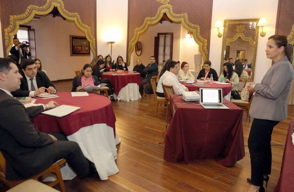 Dictan taller sobre normas de precaución del trabajo infantil