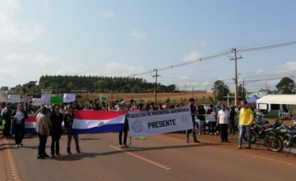 Nuevo cierre de Ruta 2 contra recorte del presupuesto de la UNE