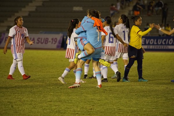 La Albirroja debutó con un gran triunfo ante Ecuador