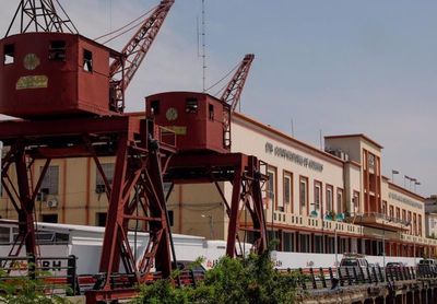 Inicio de la restauración del edificio del puerto de Asunción