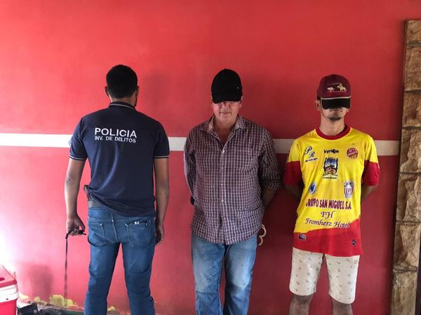 Dos detenidos por el doble homicidio ocurrido en Coronel Oviedo - Nacionales - ABC Color