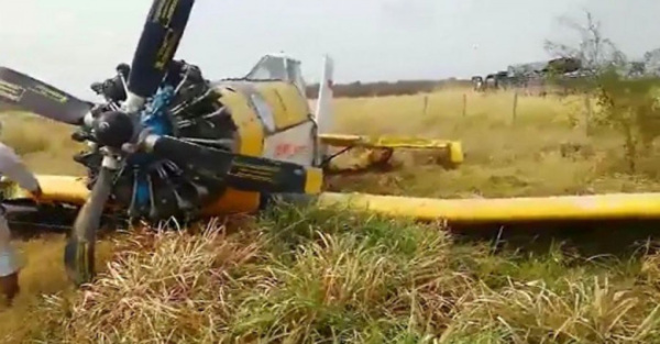 Avión hidrante,  con desperfectos  en el Chaco