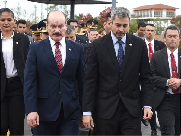 Tras críticas, Abdo esperará para plantear la enmienda