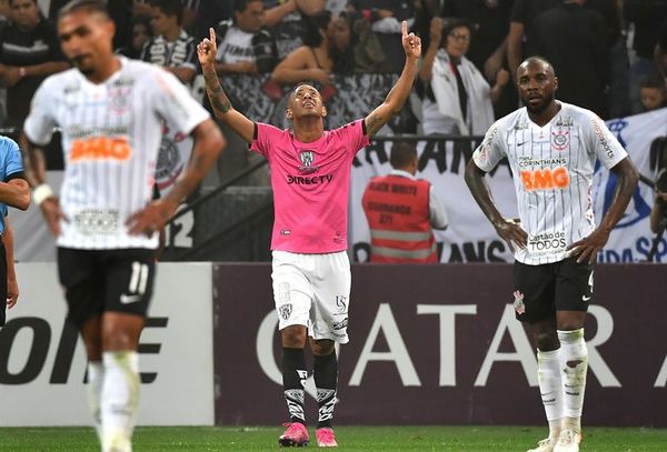 Independiente sorprende a Corinthians y se acerca a Asunción - Fútbol - ABC Color