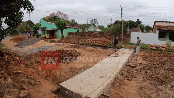 GRAL. ARTIGAS: DAN SOLUCIONES A DESAGÜES EN EL CASCO URBANO