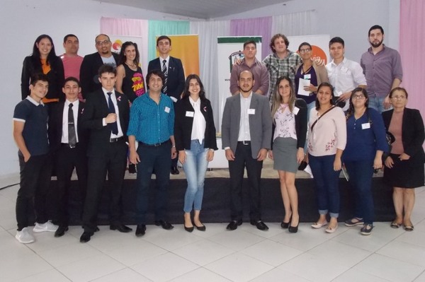 Organizan foro para compartir experiencias y asesorar a emprendedores