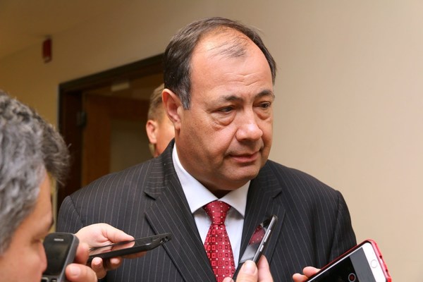 Senador “oficialista” Afara presentó sugestivo pedido de informe al MOPC sobre licitaciones hechas y por hacer - ADN Paraguayo
