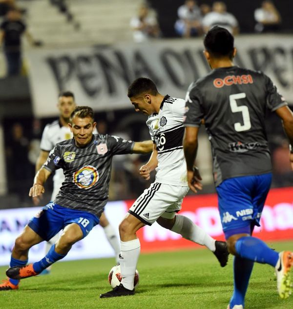 Elogios y consejos del capitán - Fútbol - ABC Color