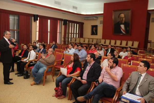 Preocupa al TEP que no haya aún inscriptos para elecciones juveniles de la ANR - ADN Paraguayo