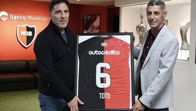 Lo sigue de cerca - Fútbol - ABC Color