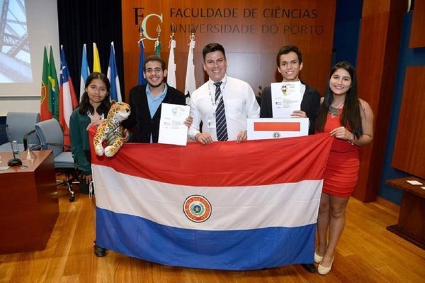 PARAGUAY LOGRA DOS MENCIONES DE HONOR EN OLIMPIADAS DE QUÍMICA