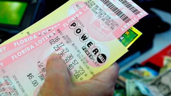 Venció dos veces al cáncer y ganó más de U$S 4 millones en la lotería » Ñanduti