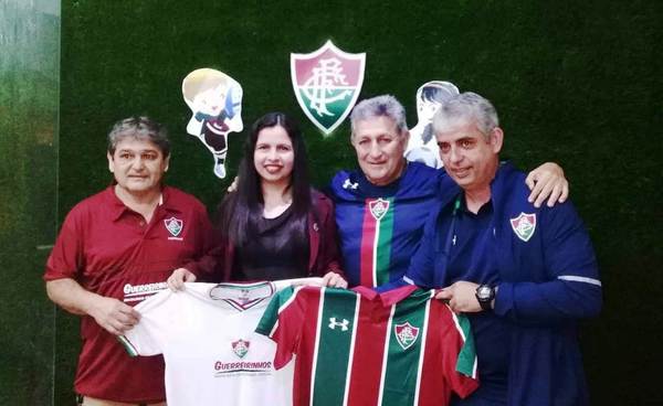 “Los Guerrerinhos”, segunda escuela de fútbol carioca en Luque •