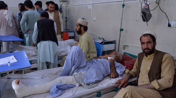 Atentado a hospital en Afganistán deja unos 20 muertos y 90 heridos - ADN Paraguayo