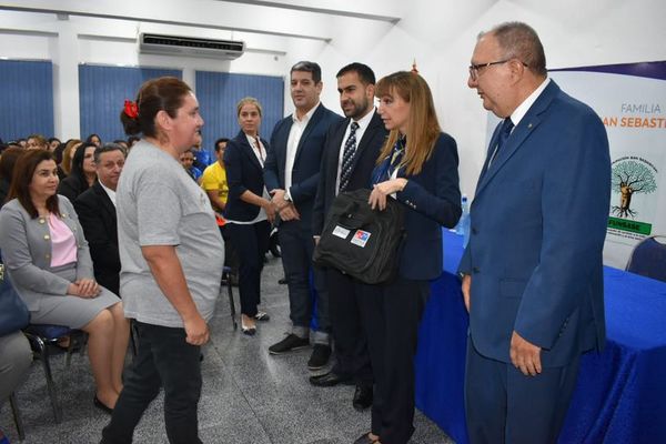 MTESS lanzó varios cursos de capacitación laboral en San Lorenzo - Nacionales - ABC Color