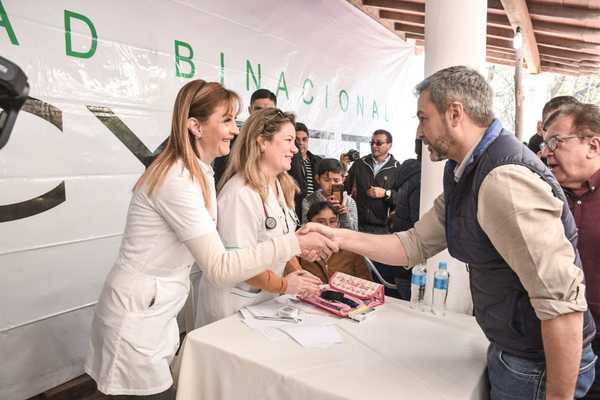 Gobierno acerca asistencia médica y entrega becas en San Juan del Ñeembucú | .::Agencia IP::.