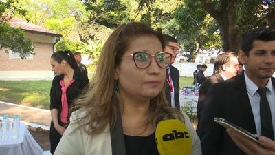 Jueza evita responder sobre libertad a reclusa condenada por abuso - Nacionales - ABC Color