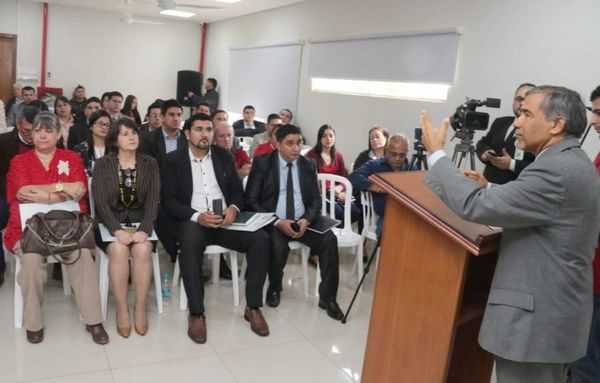 Dictan taller sobre Límites Constitucionales en Caaguazú
