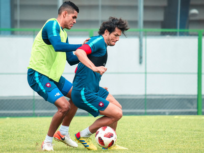 Russo prepara algunas modificaciones para el juego contra Luqueño