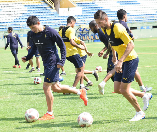 Luqueño va con variantes para medir a Cerro