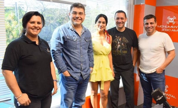 HOY / "Tova jepete" para periodistas y el público: Fabiola Martínez acompañará a Luis Bareiro en AM